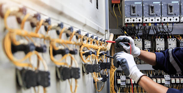 Professional Electrician technician working in Greenfields, PA